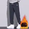 Calça casual masculina de veludo cotelê forrada com fleece quente para o inverno, calça longa grossa, calça de moletom esportiva fashion e versátil
