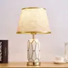 Lámpara de Mesa Cerámica Americana Transfronteriza Lámpara de Mesita de Noche para Dormitorio Simple Moderna Cálida Sala de Bodas Lámparas Europeas Escandinavas Ins