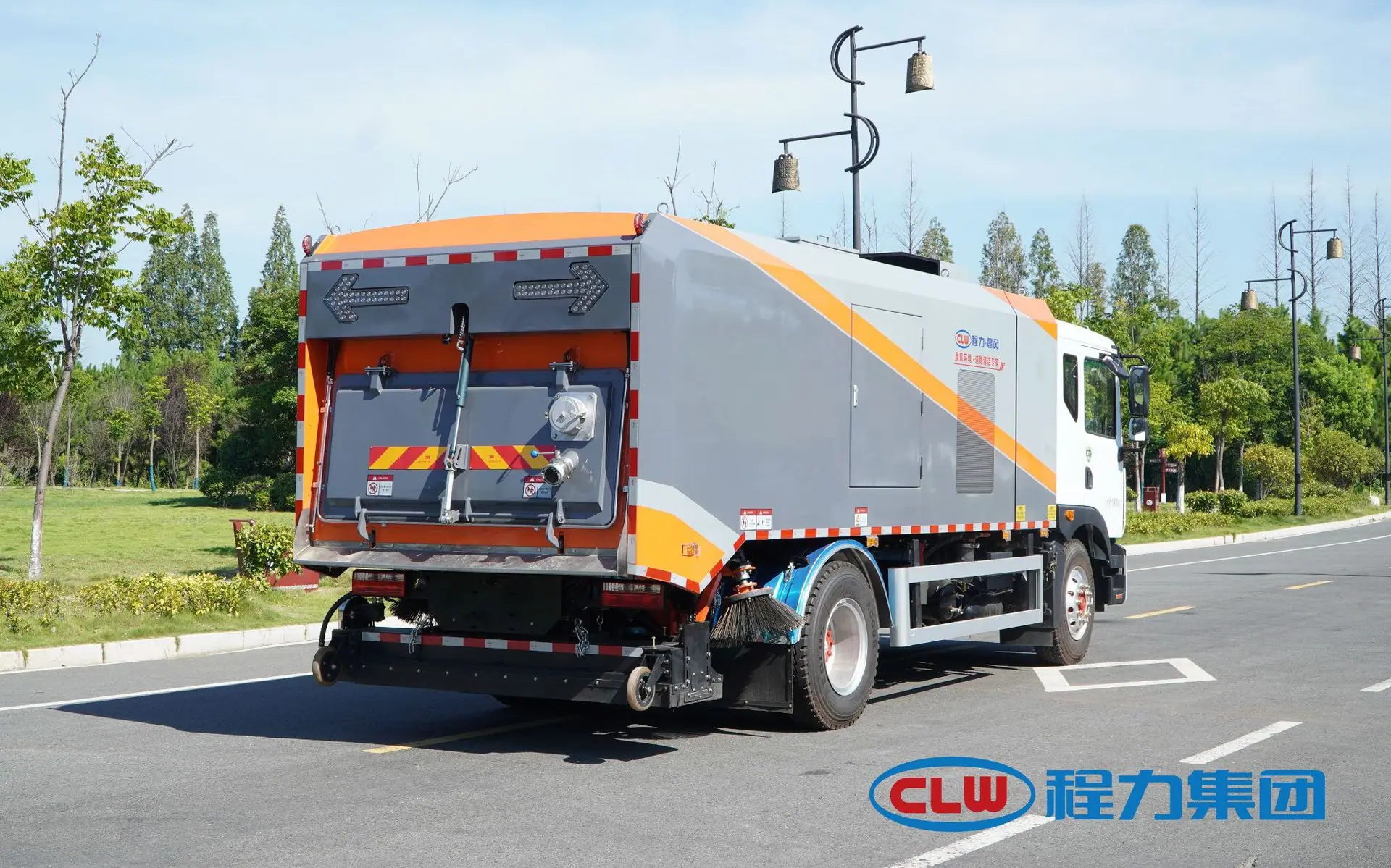 程力威牌吸尘车