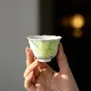 Taza de Té Mojing Estilo Chino Pintada a Mano Flor de Lirio Borde de Cerámica, Taza de Té de Cerámica para el Hogar, Taza Individual para Juego de Té Kung Fu