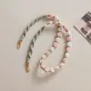 Ins Bolso Tejido Hecho a Mano de Margarita Perlada con Correa para Teléfono Móvil Mochila Cruzada de Mano con Flor Tejida con Llavero