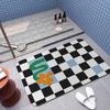 Alfombra de baño antideslizante con diseño de cuadros en blanco y negro, suave, de diatomeas, con una linda carita sonriente, absorbente de agua y de secado rápido.
