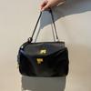 2026 Nuevo Bolso Grande de Hombro Bolso de Mano de Piel de Ternera Lisa para Mujer con Hebilla de Cierre Bajo el Brazo Bolso Tote Grande Casual para el Día a Día