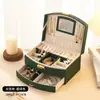 Caja de Almacenamiento de Joyería Exquisita de Alta Gama Caja de Almacenamiento de Joyería con Herrajes para Anillos y Collares de Lujo Ligero Caja de Joyería Portátil con Espejo
