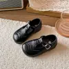 Zapatos de Cuero Estilo Retro para Niñas 2026 Primavera/Verano Nueva Moda Versátiles Zapatos Birkenstock para Niños