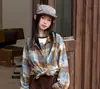 Camisa de rayas para niña, nuevo estilo primavera y otoño 2026, camisa elegante estilo coreano para niñas, chaqueta de manga larga de otoño para niños mayores