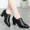Zapatos de cuero negro para mujer tacón alto zapatos de una capa elegantes a la moda zapatos de mujer primavera y otoño punta puntiaguda boca profunda zapatos de mujer estilo versátil diario