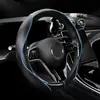 Funda nueva para volante de coche, patrón de fibra de carbono, patchwork de cuero, popular para comercio electrónico transfronterizo, adecuada para todas las estaciones, venta al por mayor