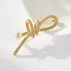 Broche de Nudo de Cinta de Circonio Incrustado Brillante para Transmisión Moda Elegante Perla de Agua Dulce Ramillete de Ropa Pin para Mujer Versátil