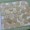 Nuevo colgante de ojo de gato de la paz en color champán claro con efecto ojo de gato, apto para hombres y mujeres, para la paz y la suavidad