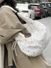 Bolso Cruzado Transfronterizo de Nuevo Estilo con Lazo y Pequeño Diseño Floral con Pliegues para Estudiantes Universitarias, un Bolso de Hombro de Gama Alta