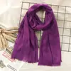 Novo Lenço Artístico Outono e Inverno 2024 Feminino de Algodão e Linho Japonês e Coreano Cor Lisa Novo Produto Atacado Lenço de Linho Duas Cores