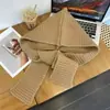 Bufanda de Corazón Tejida de Celebridad de Internet para Mujeres en Otoño e Invierno Cuadros Blanco y Negro Suave Estudiante Linda Engrosada Estilo Pareja