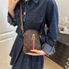 Bolso Pequeño Texturizado para Mujer 2025 Verano Nueva Moda Bolso Cuadrado Pequeño de Un Solo Hombro Elegante Ins Simple Bandolera Bolso para Teléfono Móvil