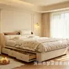 Cama de cuero multifuncional suave estilo francés con tapicería suave segmentada, cuero Nappa duradero, diseño anti-colisión en forma de arco, cama doble para uso doméstico