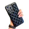 Adequado para Apple 16Promax Capa de Celular Acolchoada Pequena Fragrância Iphone15Pro Moda Estilo Ins Capa de Couro Anti-Queda