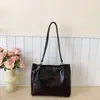 Bolso Tote Retro de Moda para Viajes Diarios para Mujer, Nuevo Estilo Invierno 2025, Gran Capacidad, Bolso de Hombro Sencillo