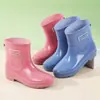 Botas de Chuva para Todas as Estações para Mulheres, Botas de Chuva Baixas de Cano Médio Quentes para Mulheres com Cobertura de Veludo de Algodão, Botas de Água, Sapatos de Água Antiderrapantes Modernos, Sapatos de Borracha