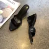 Chuyuji Sandalia de Charol Plateado Simple con Tira Abierta Elegante Tacones Altos 2026 Verano Nuevo Punta Redonda Tacón de Cuña