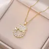 Collar para Mujer, Nuevo Colgante de Amor Transfronterizo de Moda, Diseño Nicho, Collar de Cadena para Clavícula Simple y Versátil