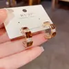 Pendientes de Aro Cuadrados Color Café con Circonita Versátiles Retro de Moda Transfronterizos para Mujer, Pendientes Elegantes de Lujo Ligero Simples de Gama Alta al por Mayor