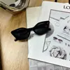 Nuevas Gafas de Sol Triangulares Estilo Ojo de Gato Retro Americano 2025 para Mujer Tendencia Calle Moda Gafas que Hacen el Rostro Más Pequeño