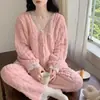 Transmisión en Vivo Populares Pijamas Cardigan de Mujer Jacquard Terciopelo Encaje Pequeño Aroma Invierno Engrosado Conjunto de Pijamas Ropa de Casa