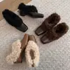 ¡Absolutamente Impresionante! Nuevos Zapatos de Algodón Peludo Cuadrados Retro Franceses para Mujer Otoño e Invierno 2026, de Nicho, que Aumentan la Altura
