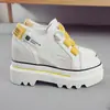 Zapatos Casuales de Cuero para Mujer con Plataforma Interior de Caña Alta Blancos Nuevos Zapatos Versátiles de Suela Gruesa para Primavera y Verano 2023