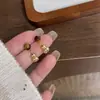 Colar Maillard com Pingente de Cabacinha em Corrente Trançada de Pedra Olho de Tigre Natural Design Outono e Inverno Corrente Clavicular Retro Exquisita