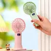2026 Pantalla Digital Inteligente Simple Ventilador de Mano Ajustable de Cinco Velocidades con Base, Logo Personalizable, Ventilador de Escritorio Recargable