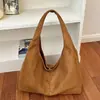 Moda Transfronteiriça Versátil Feminina 2026 Nova Outono/Inverno Grande Capacidade Fosca Bolsa de Ombro Único Textura de Alta Qualidade para o Dia a Dia Bolsa de Axila