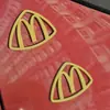 O Mesmo Modelo do Livro Vermelho, Colaboração Mcdonald's e Maybach Criativo Logotipo de Carro Adesivo Magnético, Engraçado e Peculiar, Perfeito como Presente