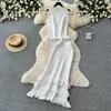 Conjunto de duas peças para mulheres: colete de tricô suave estilo francês e saia plissada, conjunto de verão emagrecedor e elegante com toque de alta qualidade
