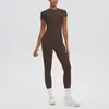 En Stock Camiseta Deportiva de Color Sólido con Sensación de Piel Desnuda Europea y Americana Top Cubre-todo Manga Corta Pantalones Largos Pantalones de Running Fitness Conjunto de Ropa de Yoga