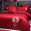Algodão de Fio Longo de Alta Contagem Vermelho Brilhante Estilo Lençol com Elástico Conjunto de Quatro Peças para Casamento Novo Estilo Chinês Bordado Algodão Puro Conjunto de Presente de Casamento