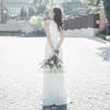 Vestido de noiva leve de cetim francês rabo de peixe novo branco ao ar livre Mori simples ao ar livre fio viagem fotografia certificado vestido de boas-vindas