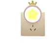 Luz Nocturna Controlada por Luz, Luz para Dormir en el Dormitorio, Luz con Sensor Enchufable, Lámpara de Ahorro de Energía para Protección Ocular Infantil, Luz de Dormitorio, Ahorro de Energía y Ahorro de Potencia