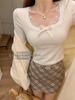 Camisa básica de outono e inverno pura macia de manga longa para mulheres 2023 design costura de renda slim-fit top curto escovado moda