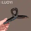 Nuevo Estilo Primavera y Verano Exquisito Pinza de Garra Totalmente de Diamante para Mujer, Elegante Pinza de Tiburón Negra para la Parte Posterior de la Cabeza, Accesorio para el Cabello de Alta Gama