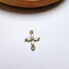 Accesorios de joyería con baño de oro de cobre de 18k de alta retención de color, colgante, collar, pulsera, pendientes con microincrustaciones de circonita, materiales hechos a mano para DIY