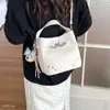 Bolso de Hombro Único Color Crema Nuevo Estilo Verano Cubo para el Trabajo 2026 Bolso Cruzado de Gran Capacidad Bolso de Moda Versátil para Mujer