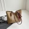 Bolso de Gran Capacidad para Mujer 2025 Nuevo Bolso de Hombro Versátil Primavera/Verano para Mujer, Bolso Tote Class para Viajeros Elegante y a la Moda