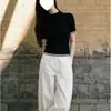 Camiseta de punto fina de seda de hielo a rayas de manga corta con cuello semi-alto, estilo high-street, top base de manga corta
