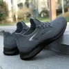 Comércio Exterior tamanho plus size Transfronteiriço Primavera e Outono Novos Sapatos de Tecido Old Beijing Respiráveis de Malha Sapatos Masculinos Cano Baixo Cadarço Antiderrapantes para Homens