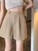 Colección de Verano 2026: Shorts ajustadores de cintura alta estilo coreano para mujer, con un sofisticado diseño negro y versátiles hot pants estilo traje.