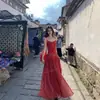 Vestido largo de tirantes a cuadros rojos, casual y elegante, con fruncido en la cintura, estilo nuevo 2025 para mujer