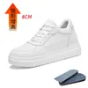 Aumento de Altura Invisível de 8cm, Novo Estilo Outono Moda Masculina Casual Tênis de Cano Baixo de Couro com Solado Grosso e Aumento Interno de Altura, Bico Redondo
