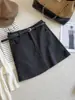 Saia de Lã Estilo Evasê Anti-Exposição para Outono e Inverno Feminina, Novo Estilo 25 Elegante Cintura Alta Cobrindo o Quadril Afinando Saia Lápis