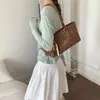 Bolsa Tote de Verão Vazada para Axila Feminina 2026 Novo Modelo de Alta Qualidade Grande Capacidade Bolsa de Mão Mãe-Filha Versátil Bolsa de Ombro
